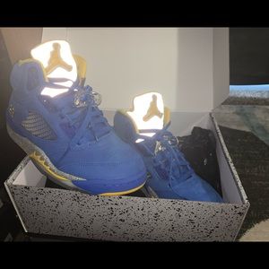 Air Jordan 5 Laney.. Men’s size 8